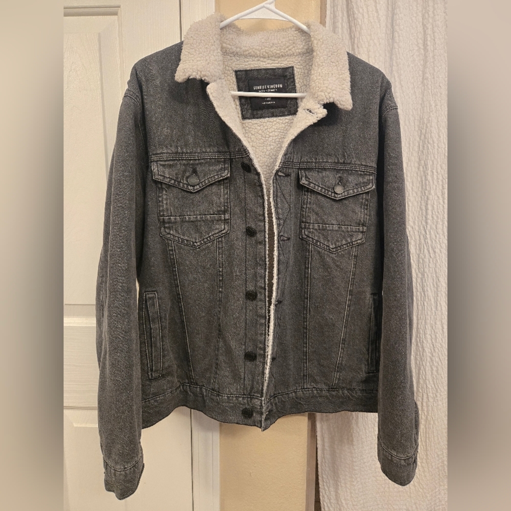 8-Ball Designed Sherpa Lined Jacket - Picture 4 of 5